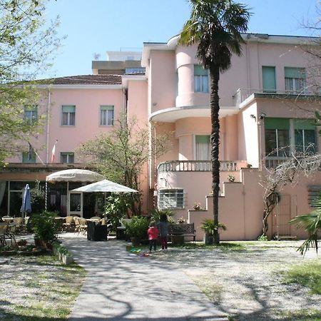Hotel Roxy Floridiana リミニ エクステリア 写真