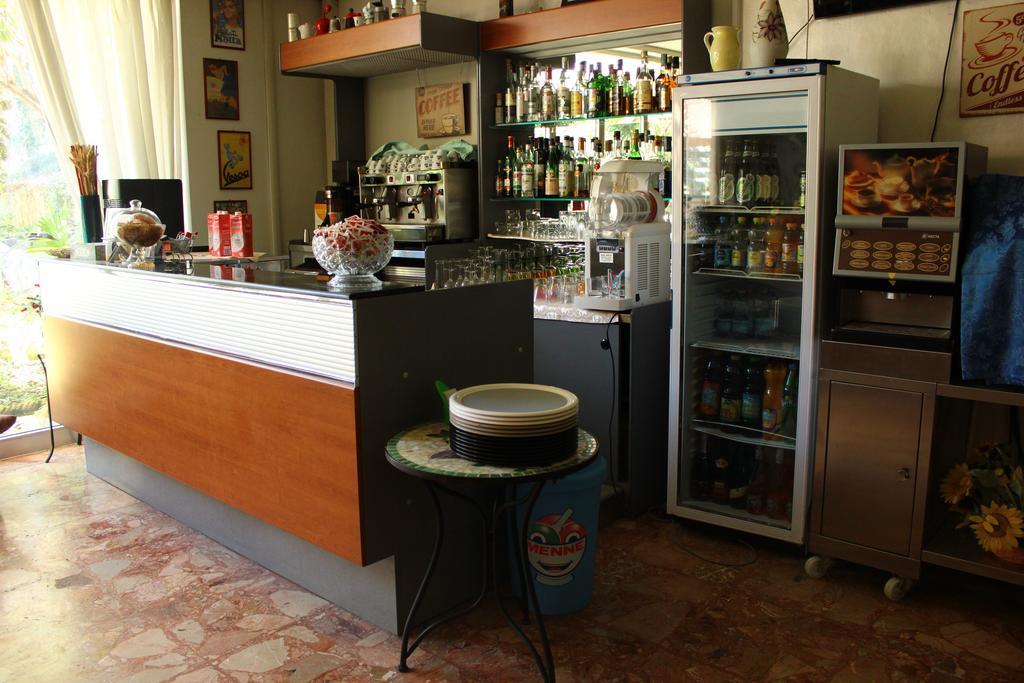 Hotel Roxy Floridiana リミニ エクステリア 写真
