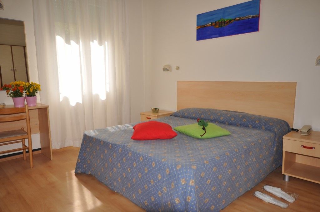 Hotel Roxy Floridiana リミニ エクステリア 写真