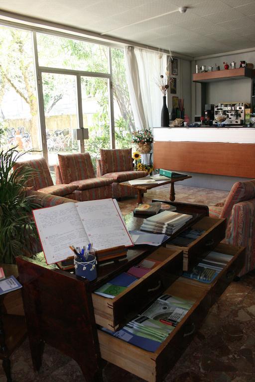 Hotel Roxy Floridiana リミニ エクステリア 写真